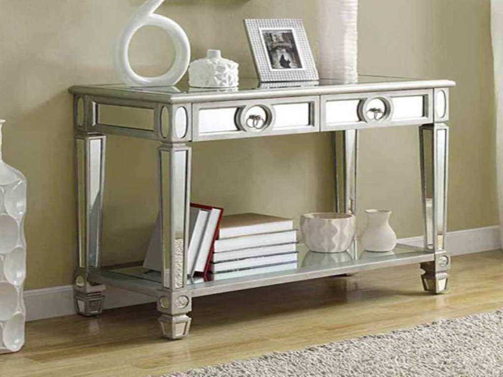 Image of: Accent Tables For Kitchen