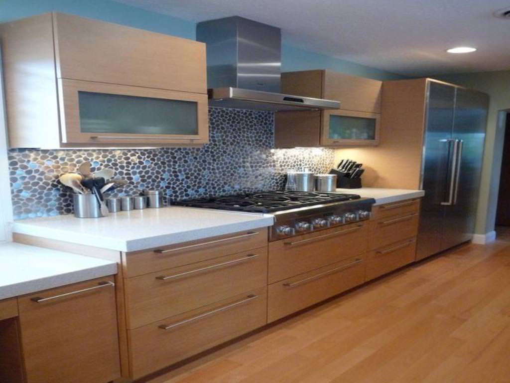 Image of: Bamboo Kitchen Cabinets Low End