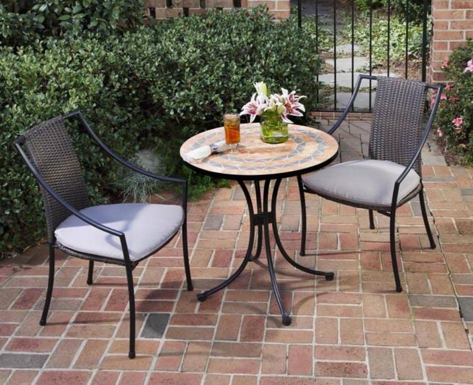 Image of: Bistro Table And Chairs Pottery Barn