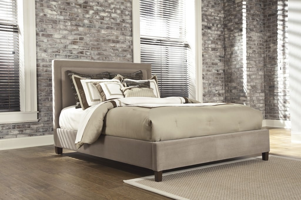 Image of: Brown Upholstered King Bed