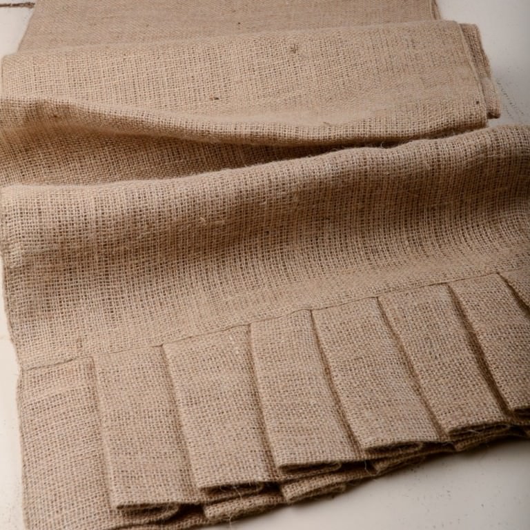 Image of: Burlap Rolls For Table Runners