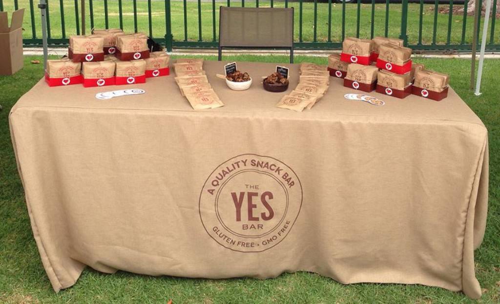 Image of: Burlap Table Linens