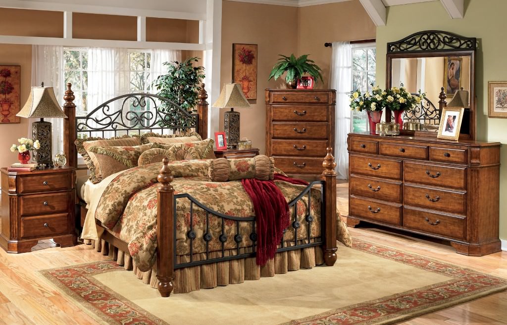 Image of: California King Bedroom Sets