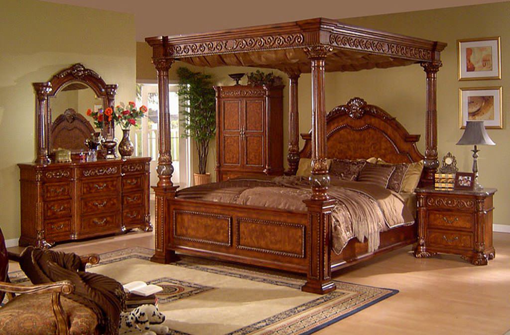 Image of: California King Canopy Bedroom Sets