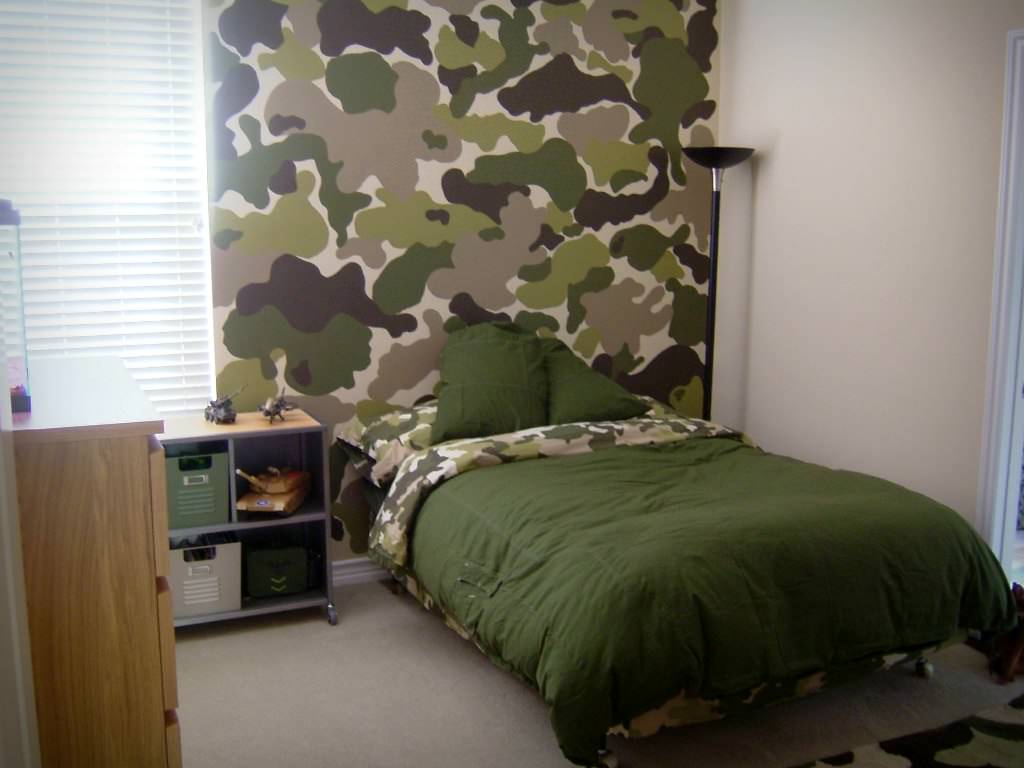Image of: Camo Bedroom Decor Idea