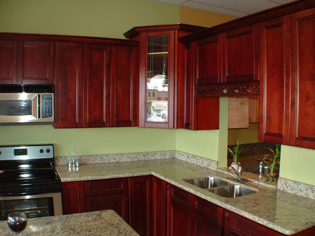 Image of: Cherry Wood Kitchen Cabinets Photos Top
