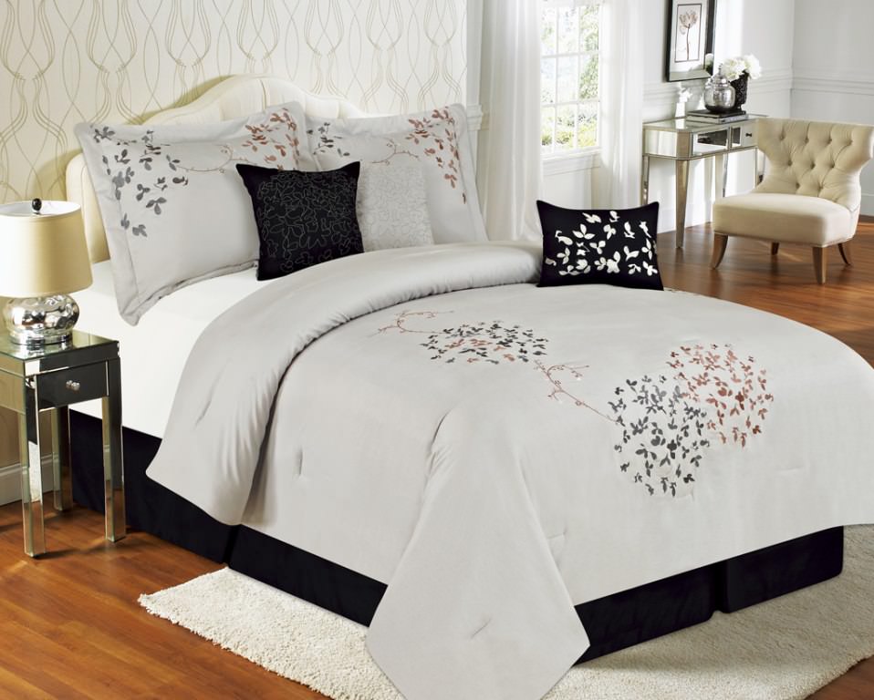 Image of: Comforter Sets Queen