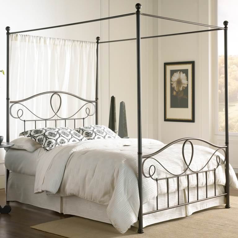 Image of: Contemporary Canopy Bedroom Sets