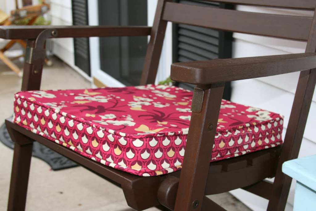 Image of: Cushions For Dining Chairs