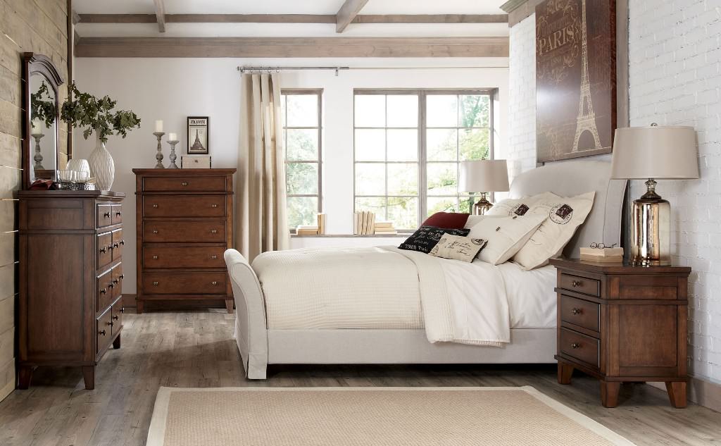 Image of: Custom Upholstered King Bed