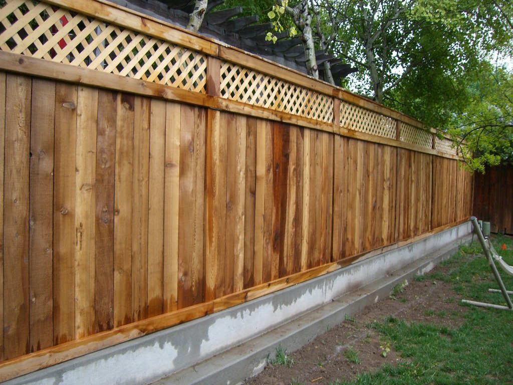 Image of: Custom Wood Fence Designs