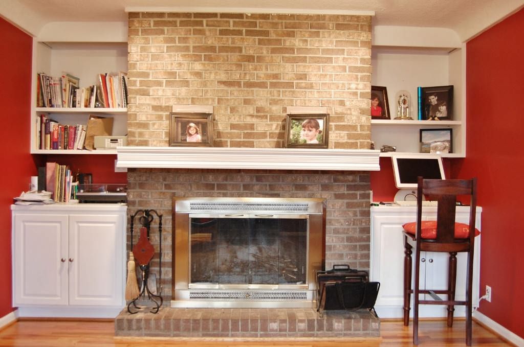 Image of: Decorating Fireplace Mantels Ideas For Small Space Living Room