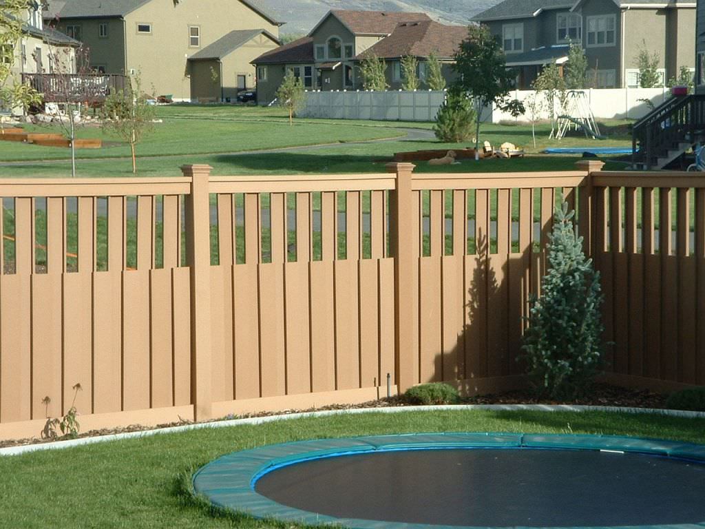 Image of: Good Neighbor Fence Design