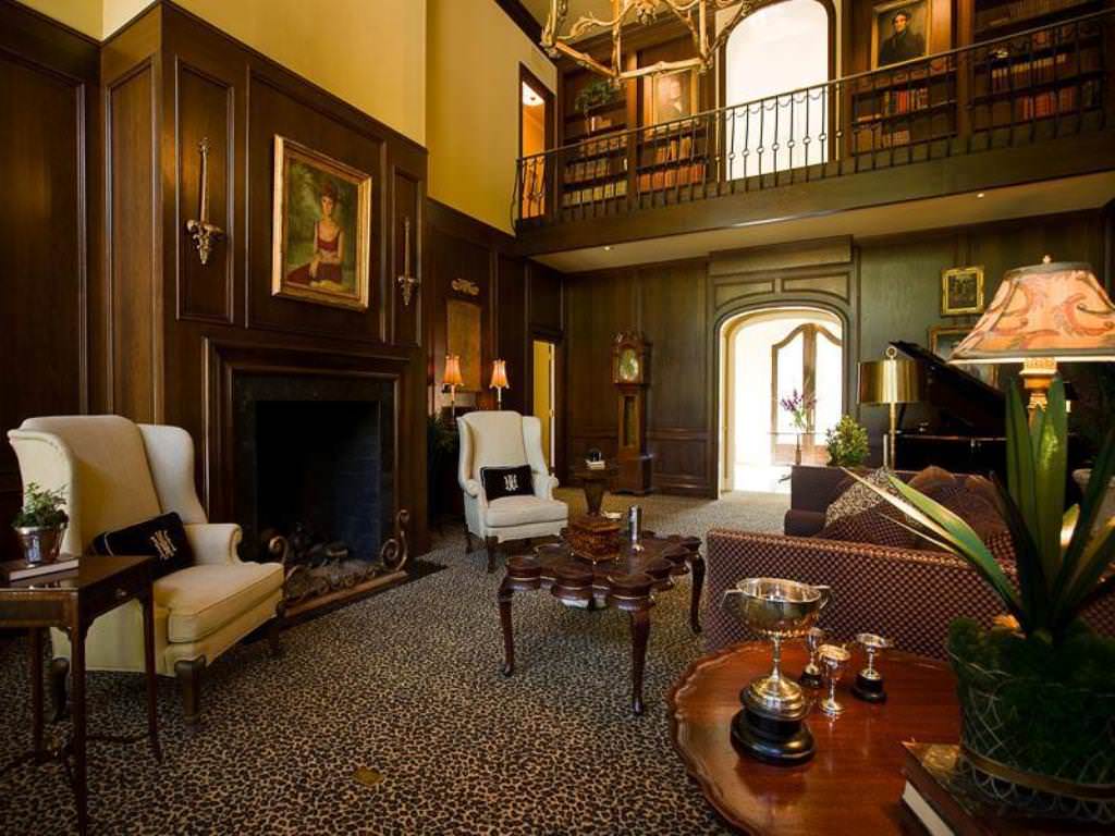 Image of: Gothic Living Room Decor Ideas