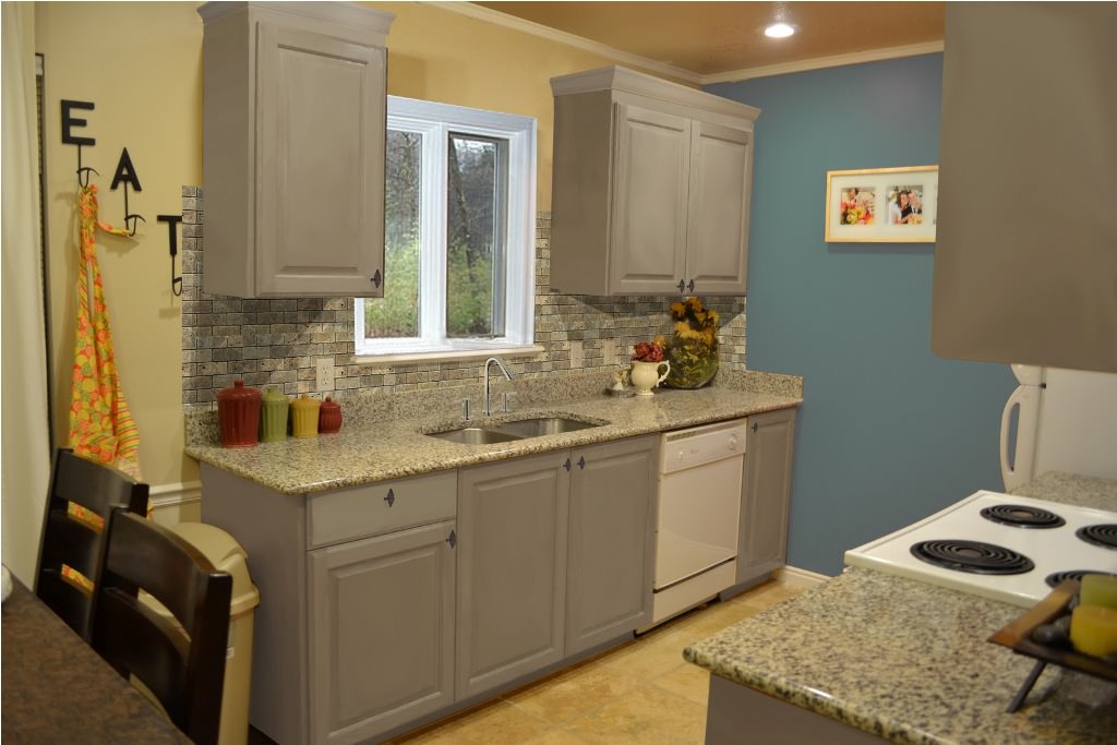 Image of: Gray Kitchen Cabinets
