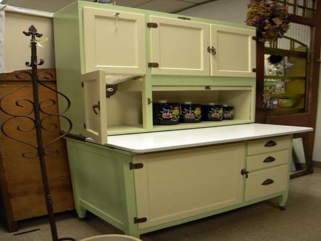 Image of: Green Kitchen Cabinets Ideas