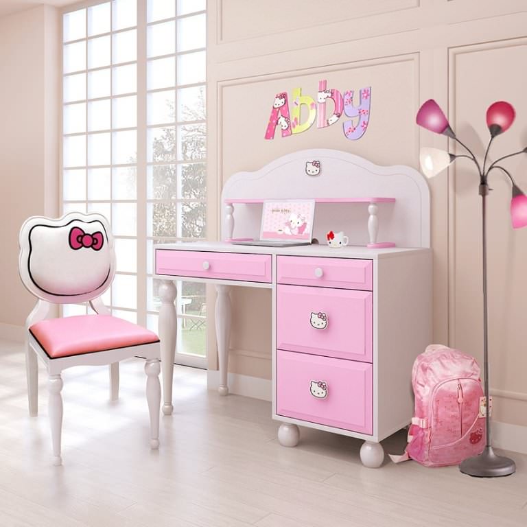 Image of: Hello Kitty Bedroom Designs