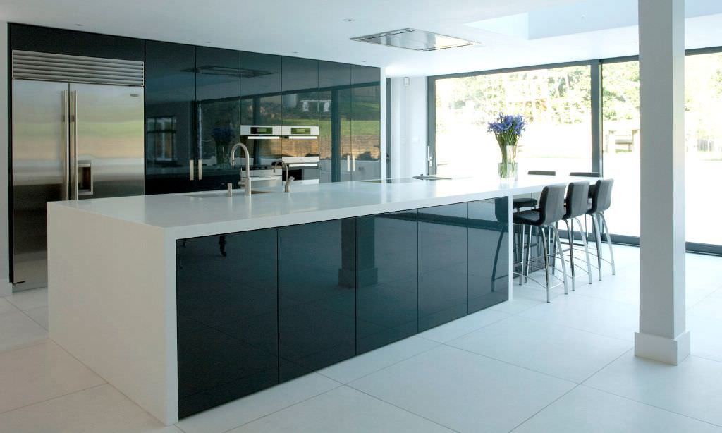 Image of: High Gloss Kitchen Cabinets Prices