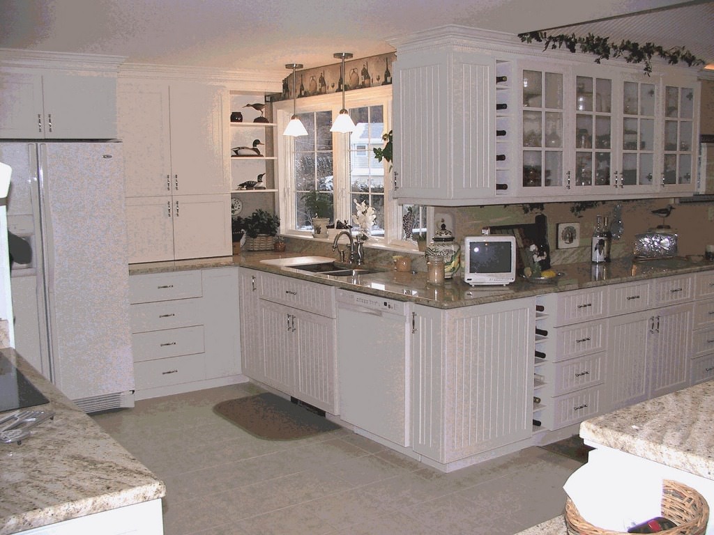 Image of: Home Kitchen Cabinets