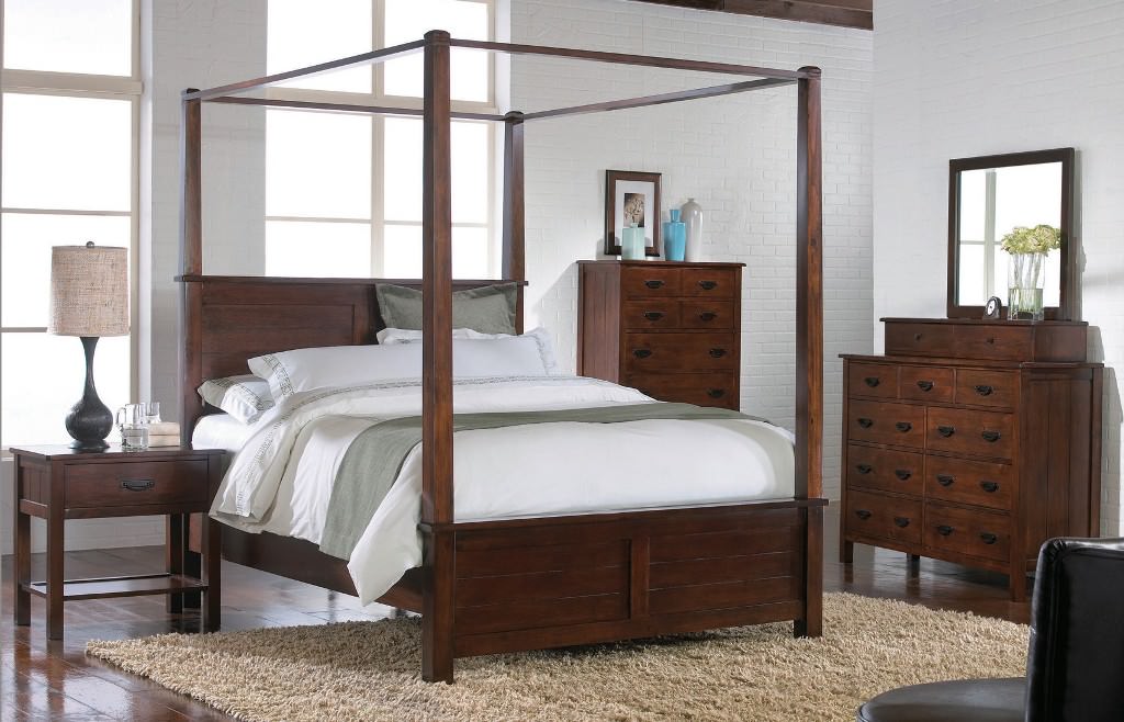 Image of: King Size Canopy Bed Plans