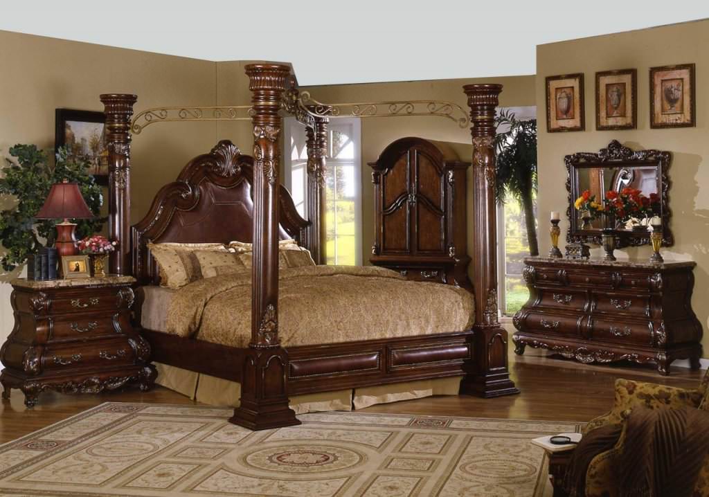 Image of: King Size Canopy Bed Set