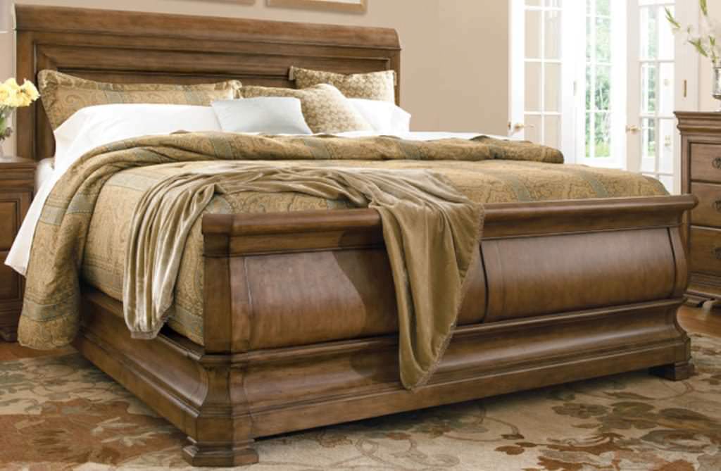 Image of: King Sleigh Bed With Drawers Underneath