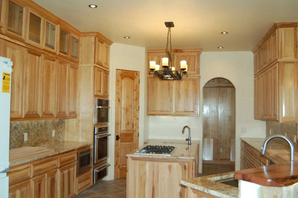 Image of: Low End Hickory Kitchen Cabinets