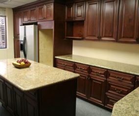 Maple Mahogany Kitchen Cabinets
