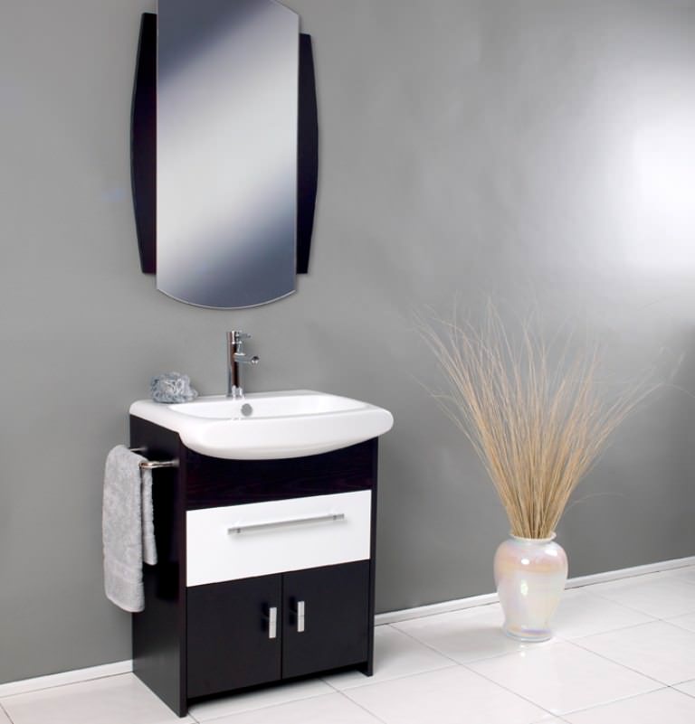 Image of: Modern Bathroom Vanity Light