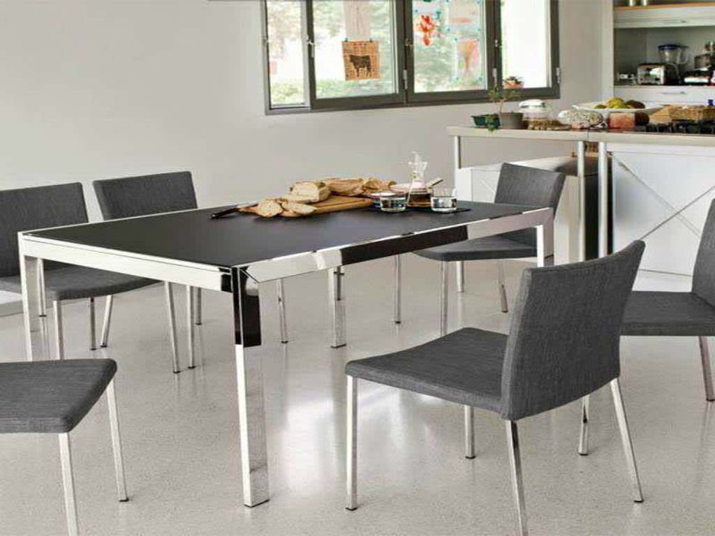 Image of: Modern Kitchen Tables For Small Spaces