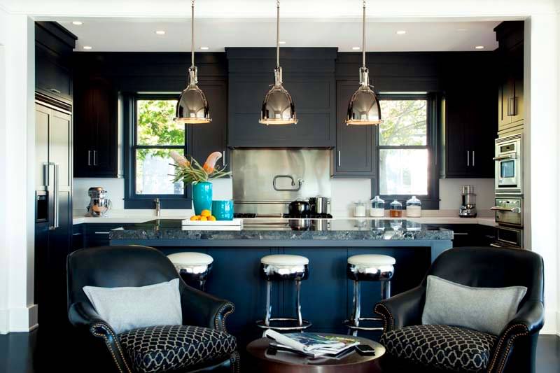 Image of: Painting Kitchen Walls With Dark Cabinets