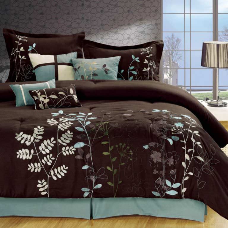Image of: Queen Comforter Sets