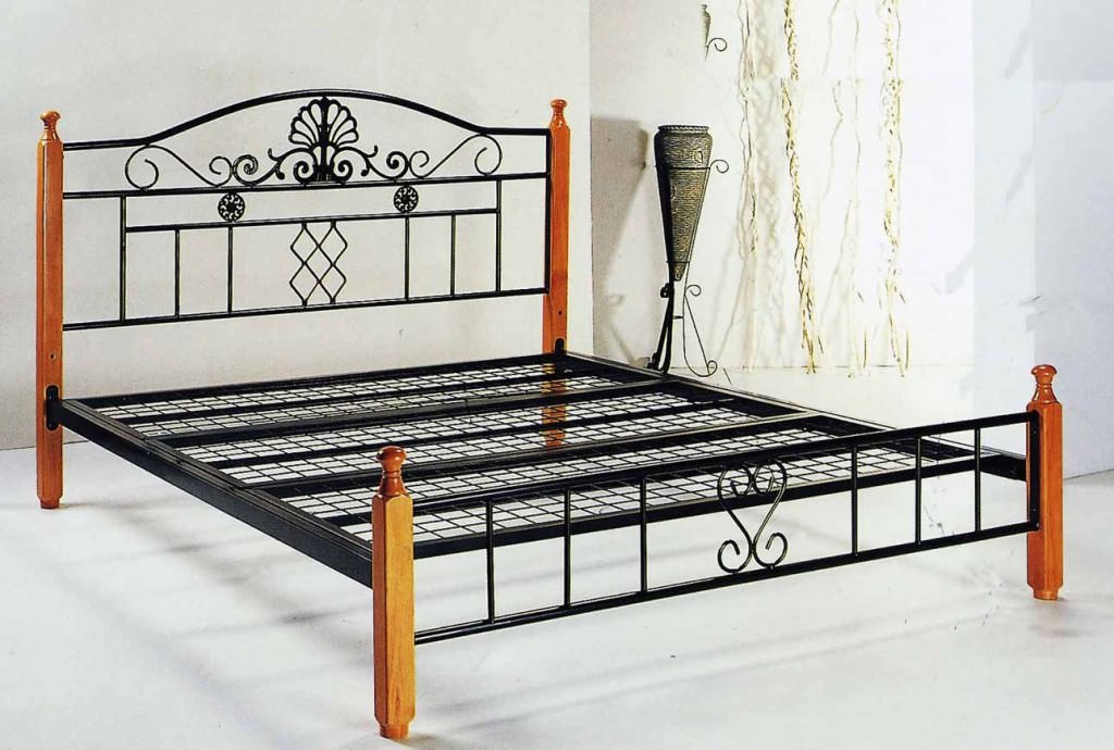Image of: Queen Metal Bed Frame Base