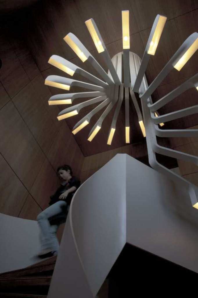 Image of: Stairwell Chandelier Lighting