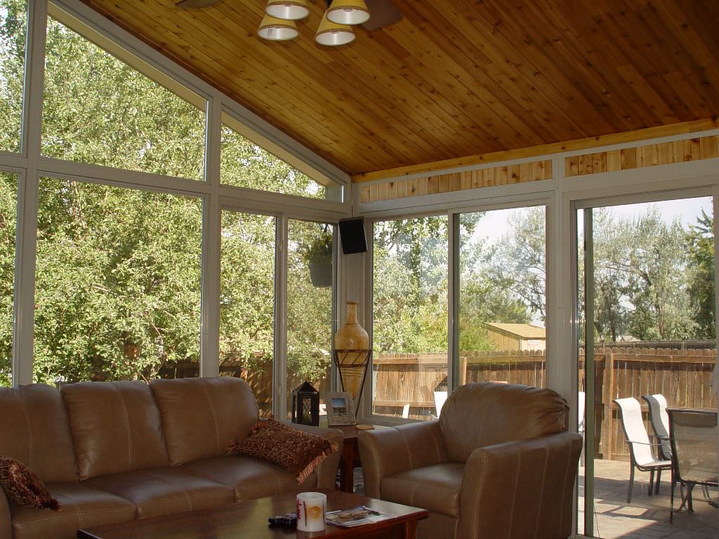 Image of: Sunroom Designs For Bungalows
