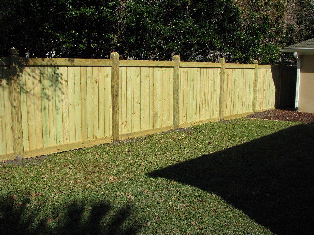 Image of: Types Of Wood Fences