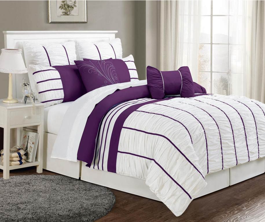 Image of: White Queen Bedding