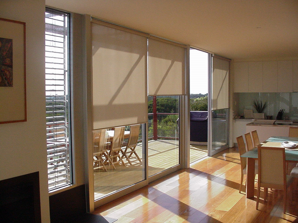 Image of: Contemporary Window Treatments For Sliding Glass Doors