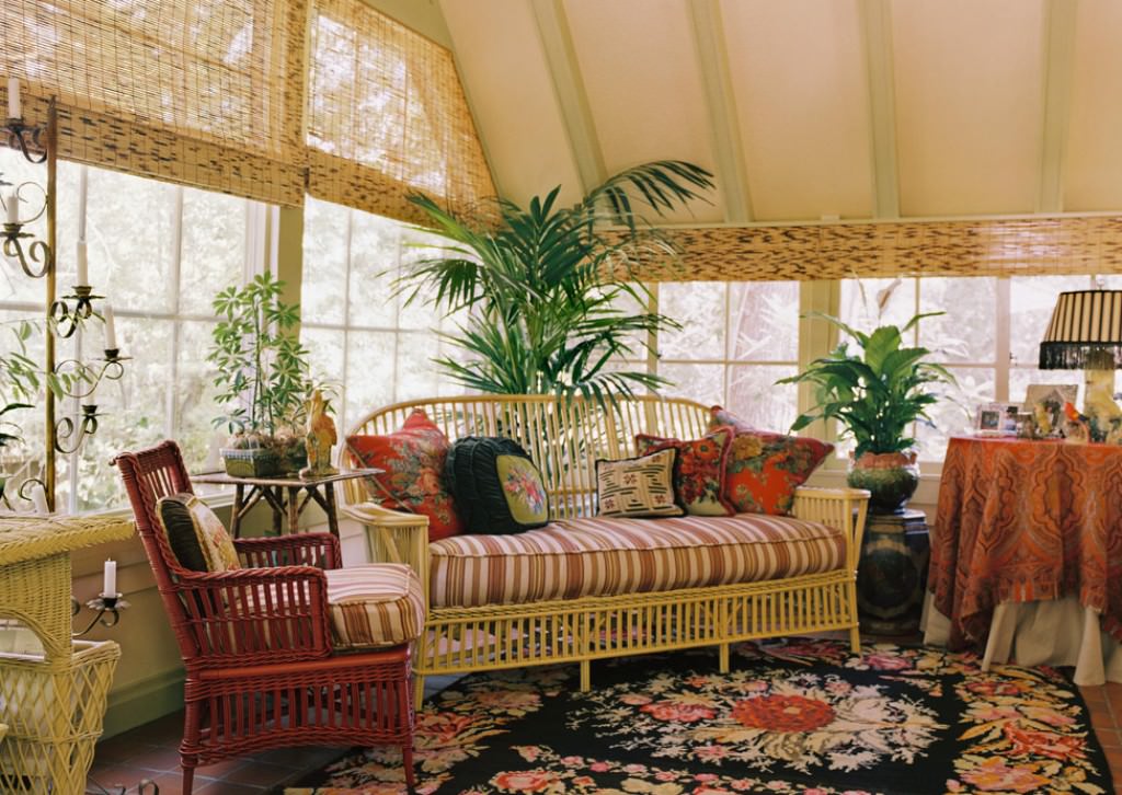 Image of: Decorative Indoor Sunroom Furniture