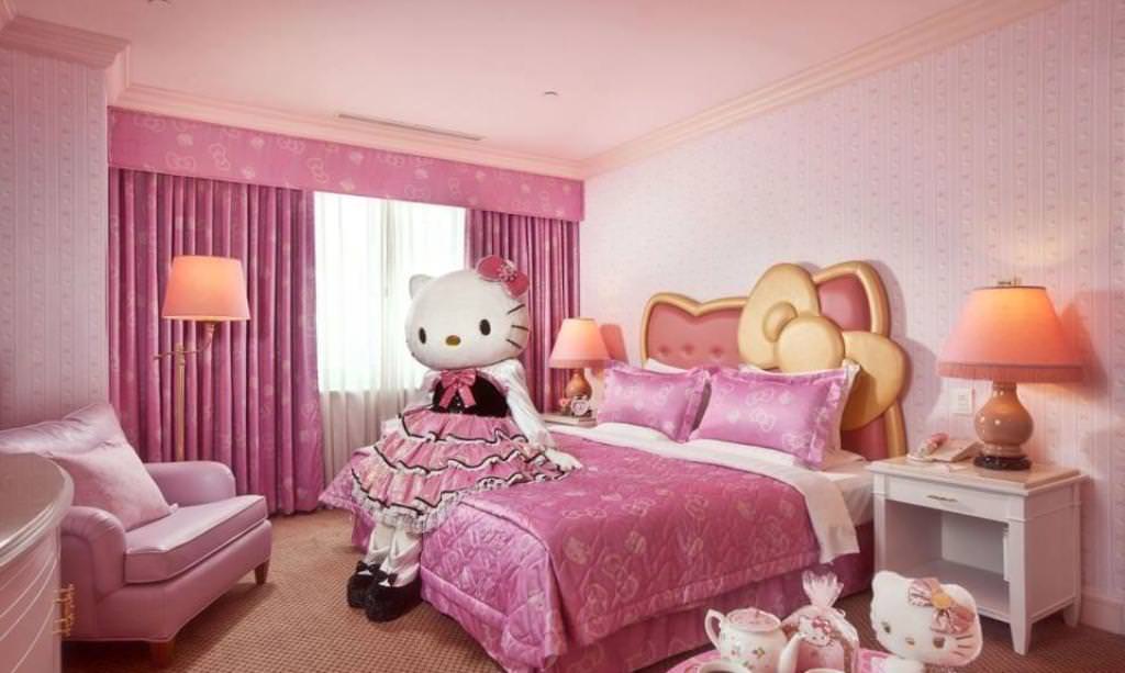 Image of: Hello Kitty Room Decor Ideas