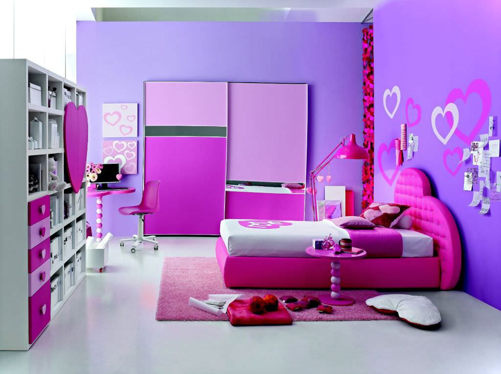 Image of: Hello Kitty Teen Room Decor