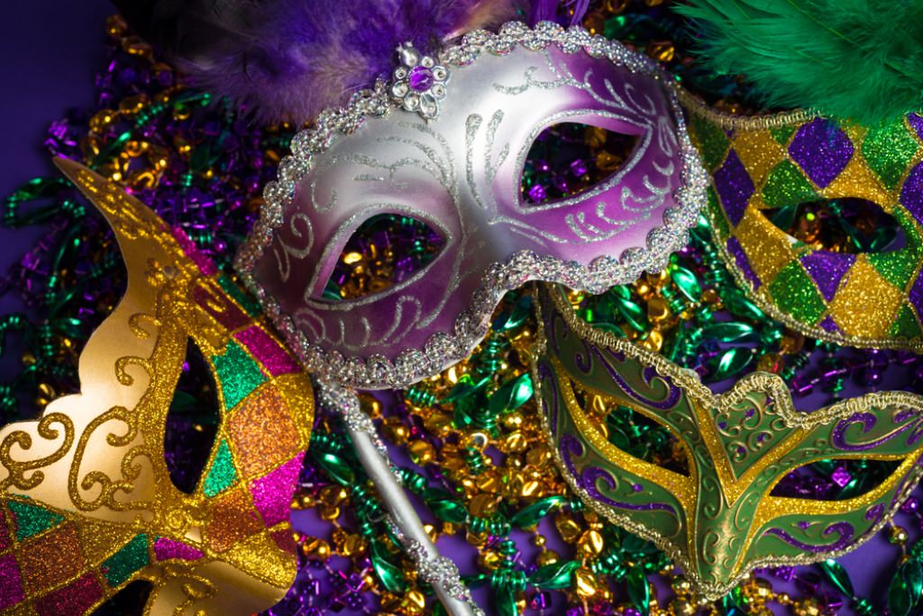 Image of: Mardi Gras Decorations To Make