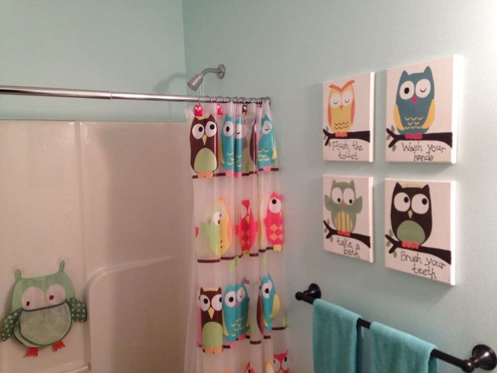 Image of: Owl Bathroom Decor