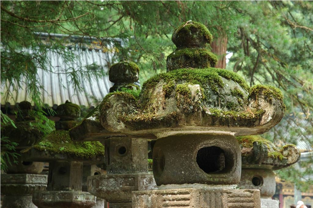 Image of: Japanese Stone Lanterns History