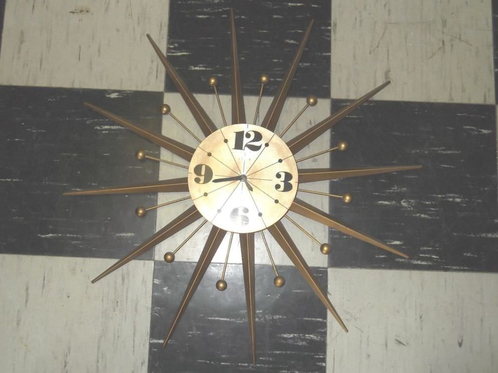 Image of: Vintage Starburst Clock
