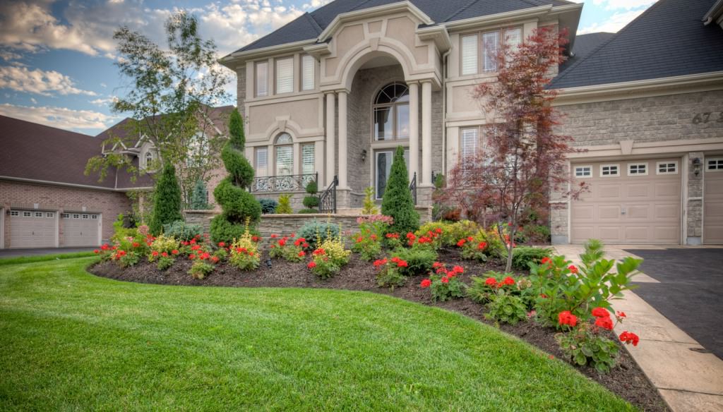 Image of: Amazing Flower Bed Ideas Front Of House