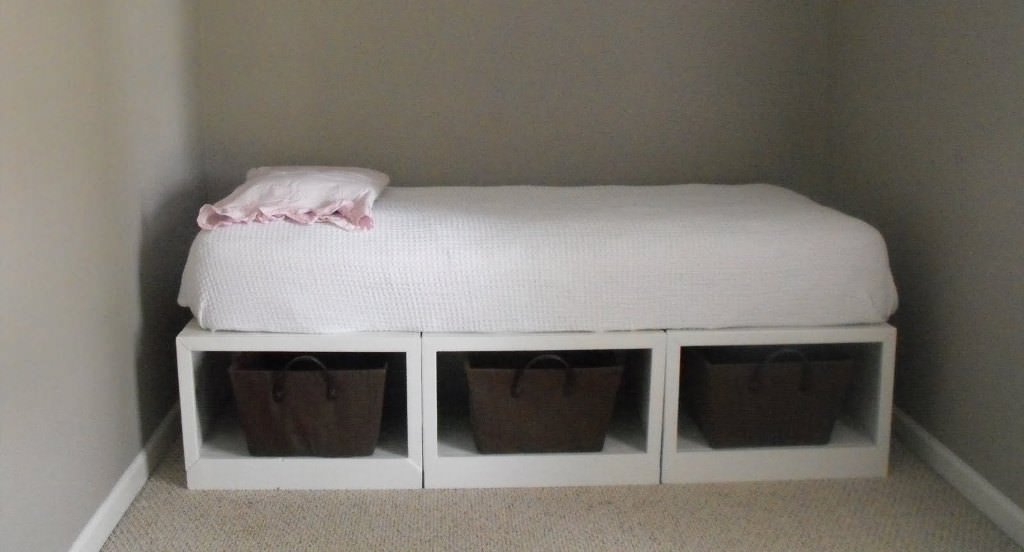 Image of: Hideaway Storage Daybed