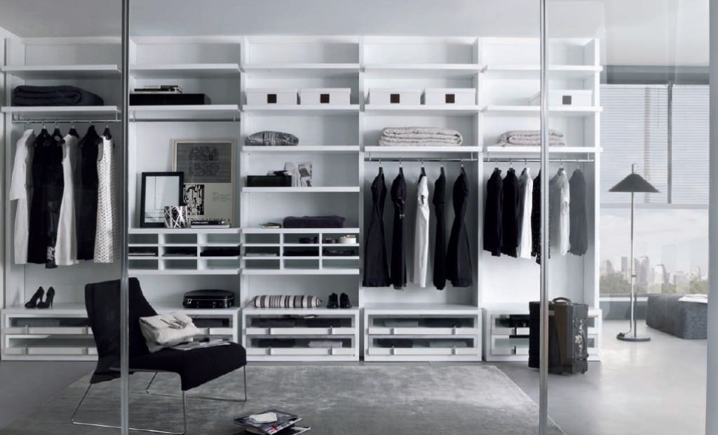 Image of: Minimalist Closet Design