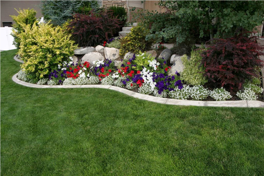 Image of: Wonderful Flower Bed Ideas Front Of House