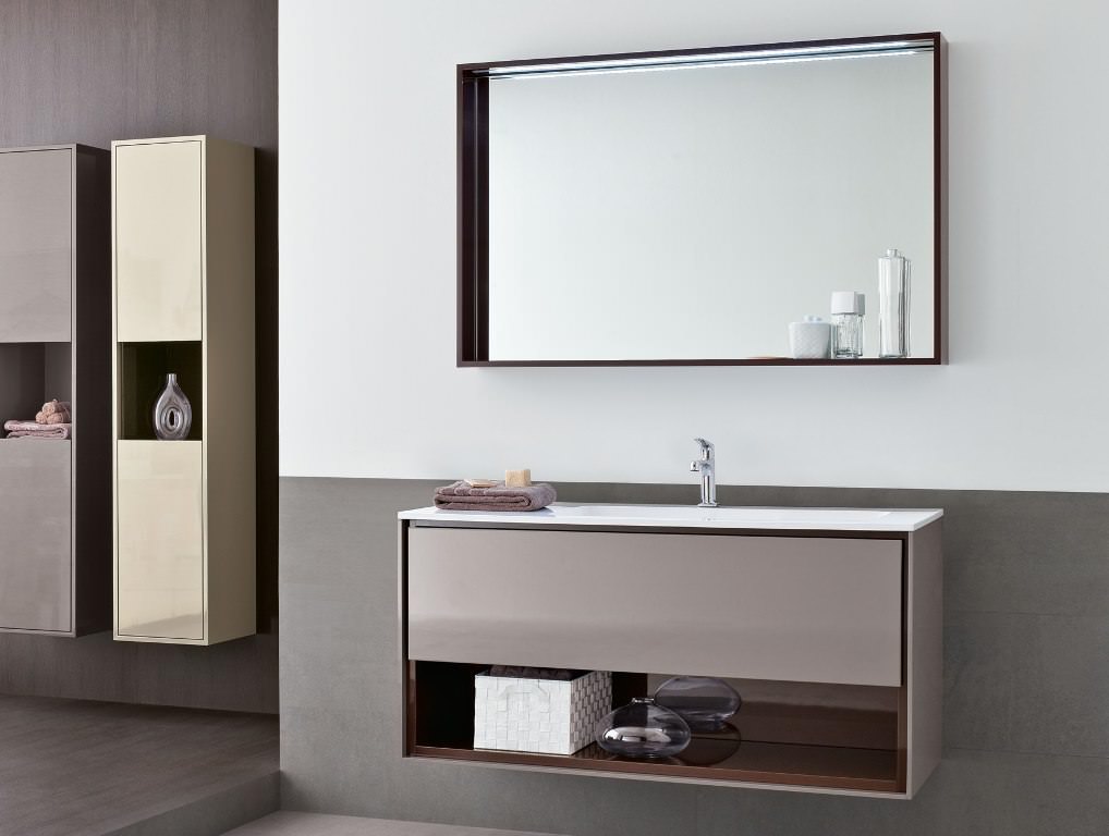 Image of: Bath Medicine Cabinets With Mirror Ikea
